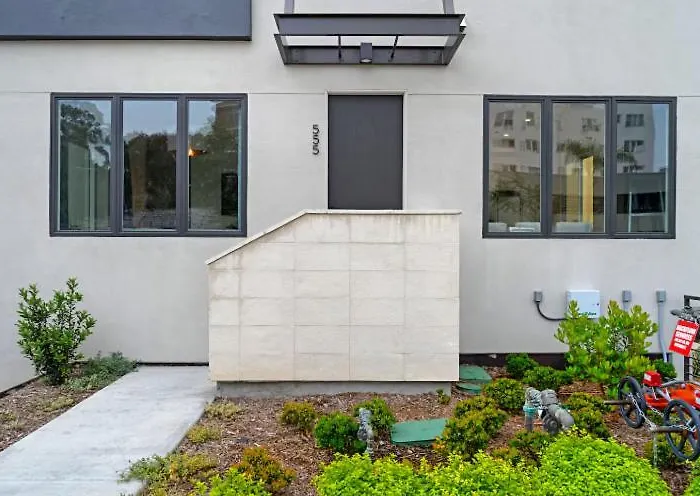 Park View Balboa Townhouse Modern Upscale 3 Bed